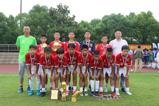 3000万签萨利巴！小克伦克问怎样签范戴克级别球员，默特萨克:1亿